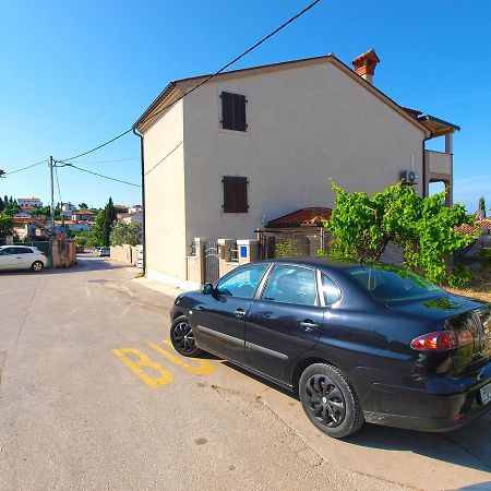 Apartments Kristina 1531 Pula Exterior photo
